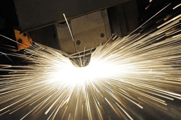 光纖激光切割機加工時為什么會燒邊？