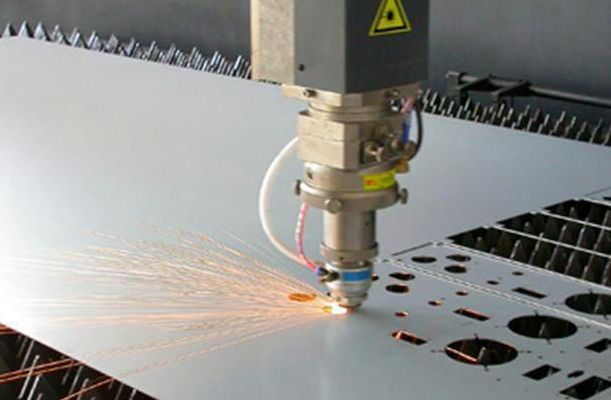 激光切割廚衛(wèi)設(shè)備，簡單高效易操作