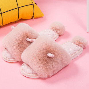 柔軟毛絨拖鞋 冬日溫暖必備