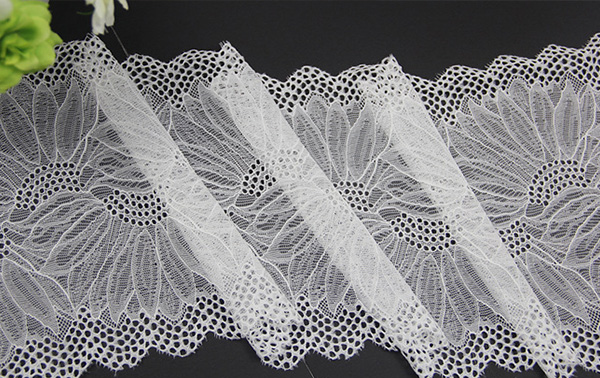 蕾絲花邊激光裁剪工藝，美出不一樣的夏天