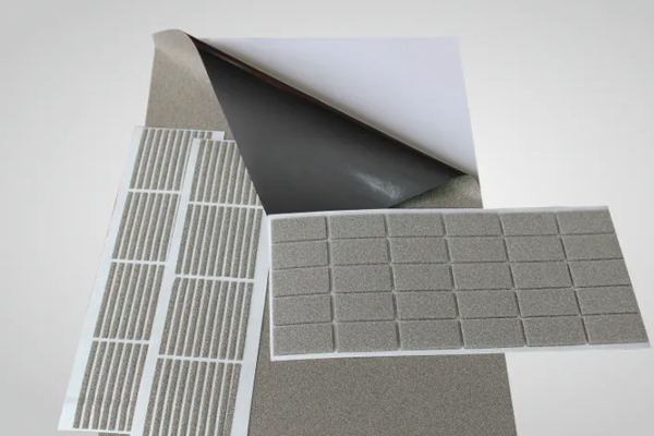 EMI電池屏蔽材料激光切割機(jī) EMI電池屏蔽材料激光切割機(jī)